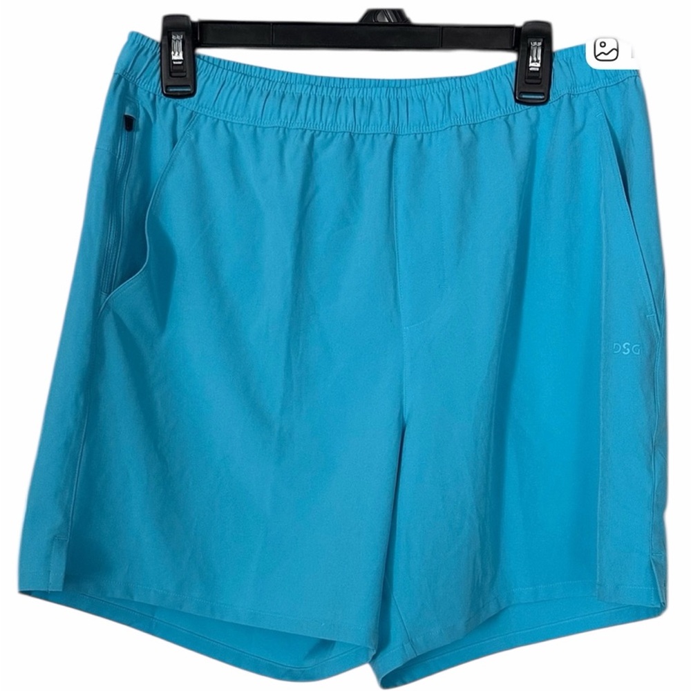 DSG Men's 6” Agility Shorts - Size Medium -
New With Tags